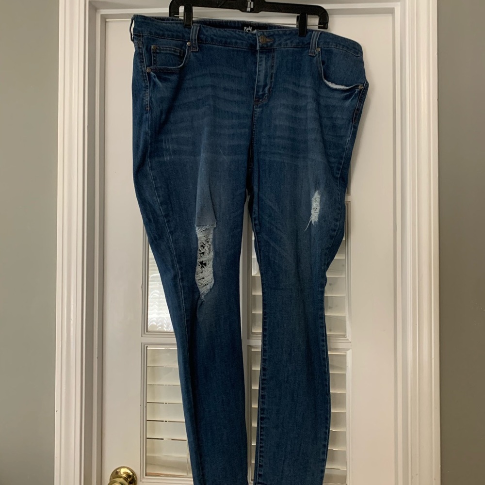 Celebrity pink body sculpt jeans